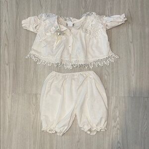 Pintos Cream Lace Baby Outfit